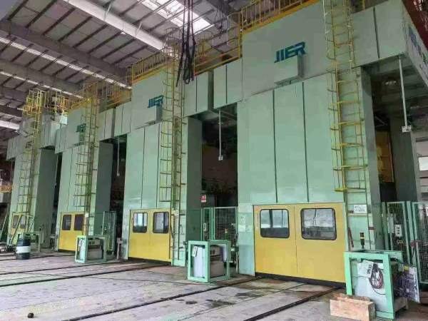 济南二机，闭式四点，全新机安装未用，5250吨2250-100.