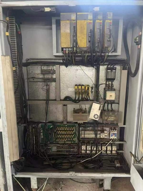 在位出售4米台湾高明数控龙门、发那科18i-MB系统、三.