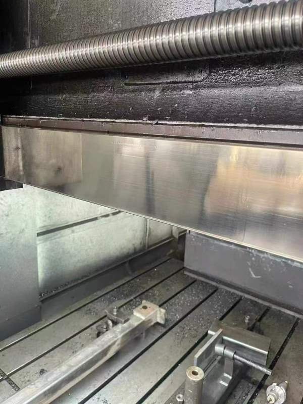 在位出售4米台湾高明数控龙门、发那科18i-MB系统、三.