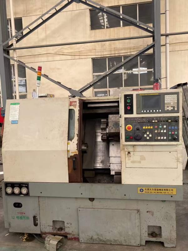 大连6130数控车，大连15数控斜车，友佳450数控斜车，.