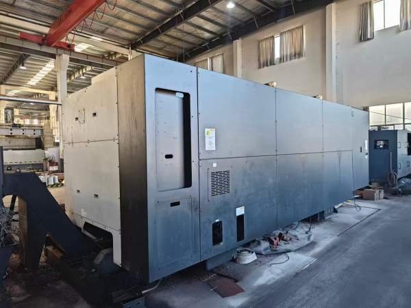 韩国原装斗山PUMA800L数控车床，主轴通孔320配32寸卡.