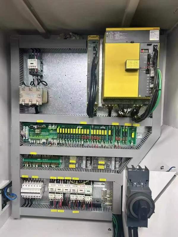 同款2台重型厚道VF-85准新加工中心、发那科MFplus系统.