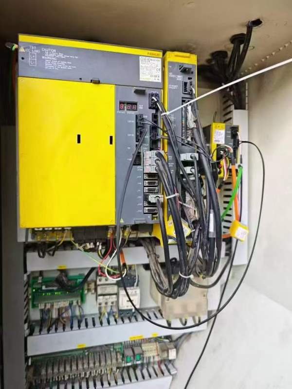 同款4台，工厂在位佳速精机1060重型加工中心，龙门式.