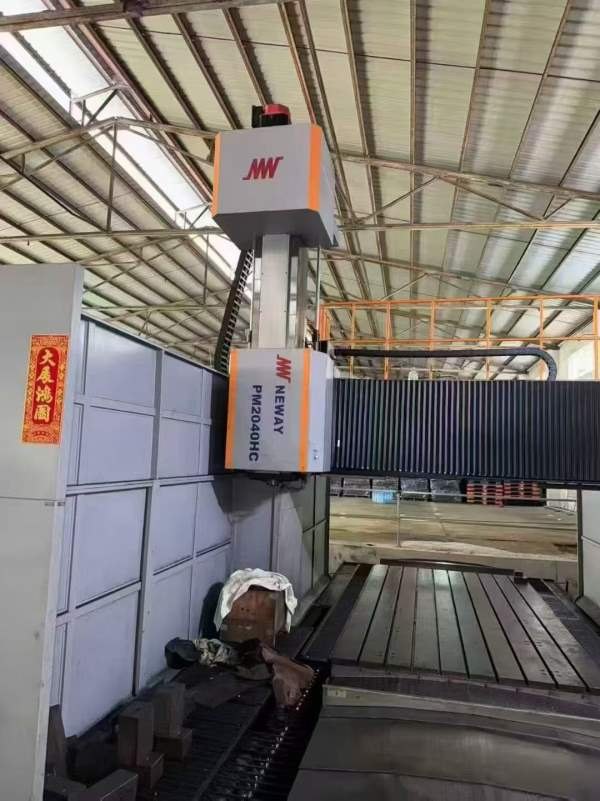 纽威4032龙门纽威2040龙门加工中心，2023年设备，三轴.