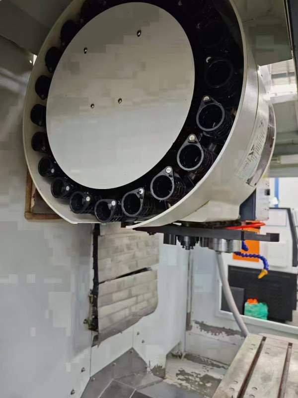 台湾省俊育650加工中心，高速机，罗毅主轴12000转，三.