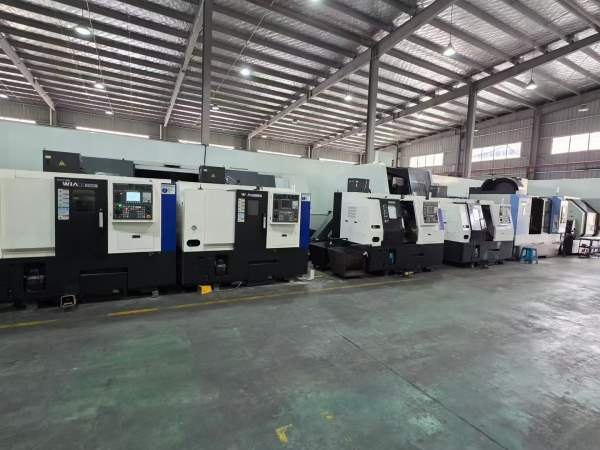 同款4台韩国威亚L210A斜轨数控车床，8寸卡盘，伺服刀.