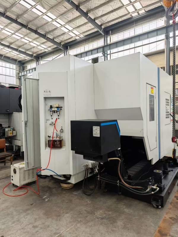 国盛HME-63卧式加工中心，23年出厂，三线轨，30把刀库.