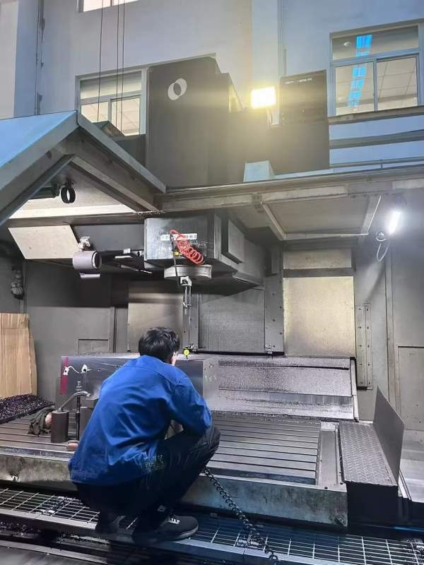 在位出售牧野F12立加一台、安装在位正常使用、懂行的.