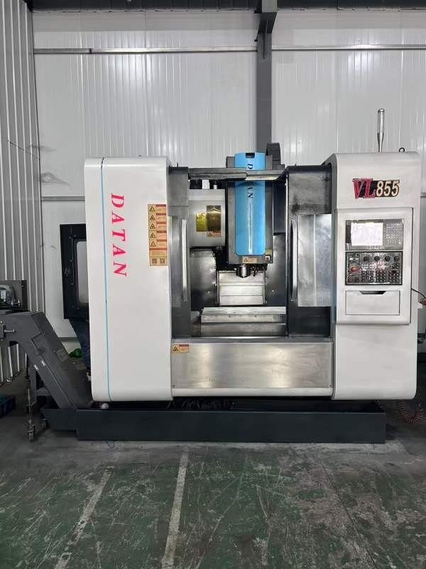 出售3台杭州大天855加工中心两台、1160一台、发那克m .