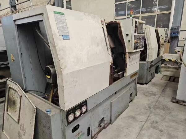 两台大连斜车，发那科系统，回转直径500，长度300，带.