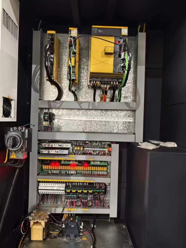 打表精度几个缪同款2台重型蒂德V1370L立加、一台带台.