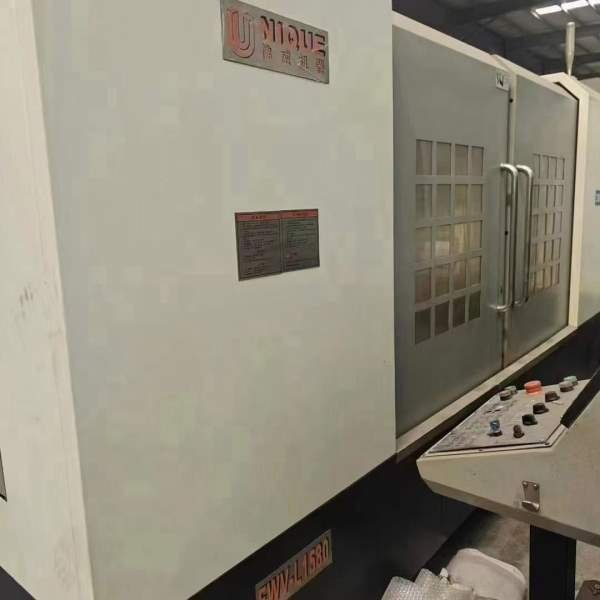 刚刚买下同款4台广东佛威1580数控铣、两线一硬、bt50.