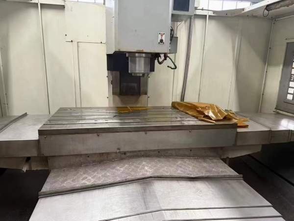 刚刚买下同款4台广东佛威1580数控铣、两线一硬、bt50.