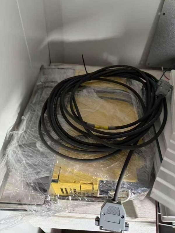 出售古田500转台，带四爪自定心卡盘，顶针尾座，液压.