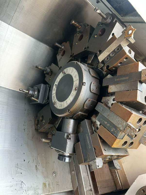 双主轴程泰车铣复合带送料机