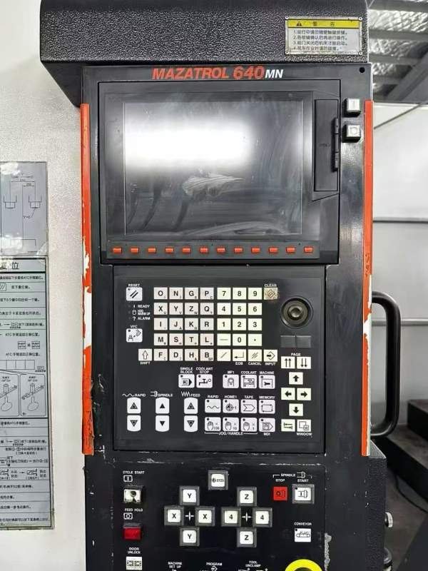 马扎克立式加工中心VTC-200BN行程:1120510510mm工作台.