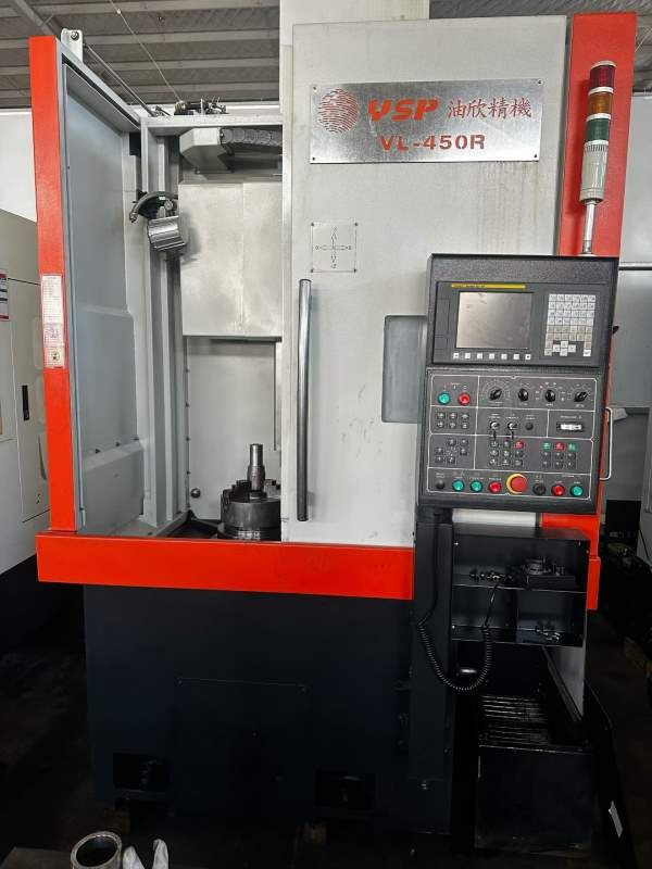 同款两台油欣450数控立车。