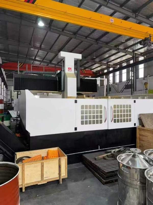 刚刚买下正权3230龙门加工中心工作台2.5米3.2米，门宽.