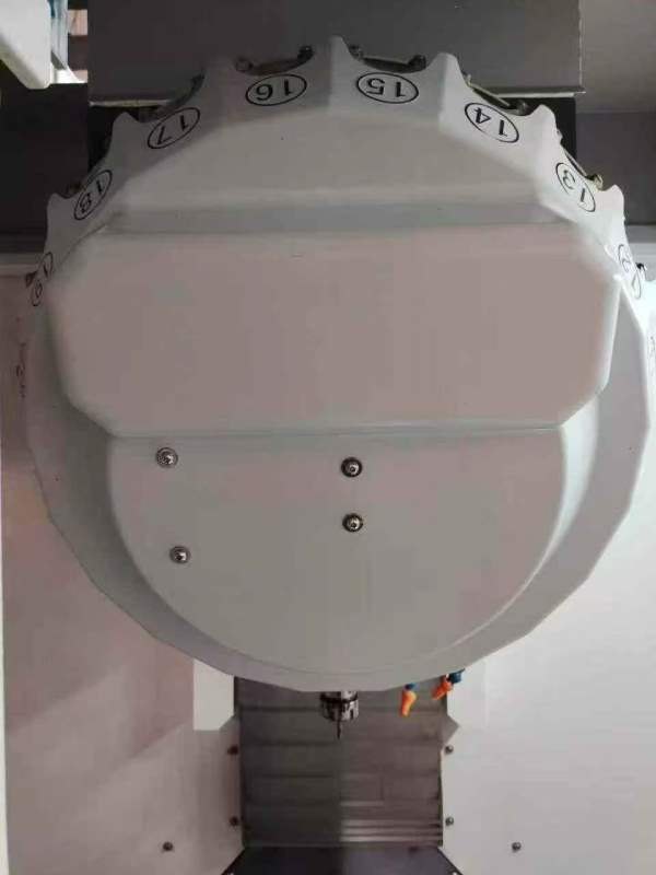 2023年同款3台厚道HD-T640钻攻中心三菱M80系统，三轴.