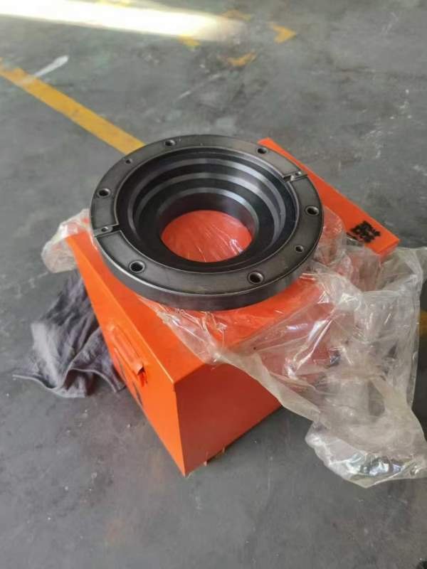 全新未用！BT50主轴侧铣头一个，角铣头，直角头，角度.