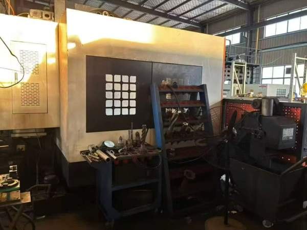 工厂在位，1580，两线一硬，BT50主轴，带主轴中心出水.