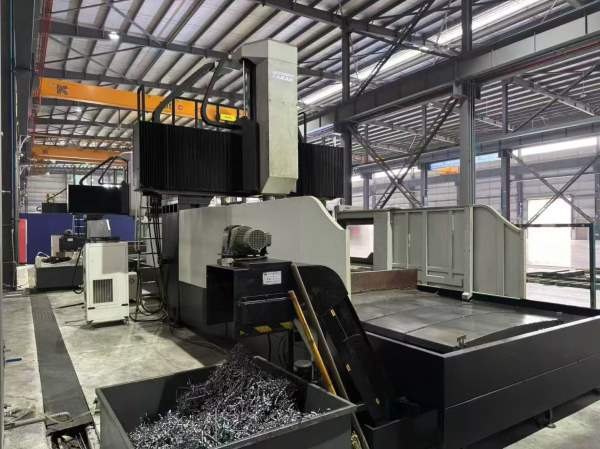 还剩4台 满配台湾大金3320龙门加工中心  工作台3X1.7.