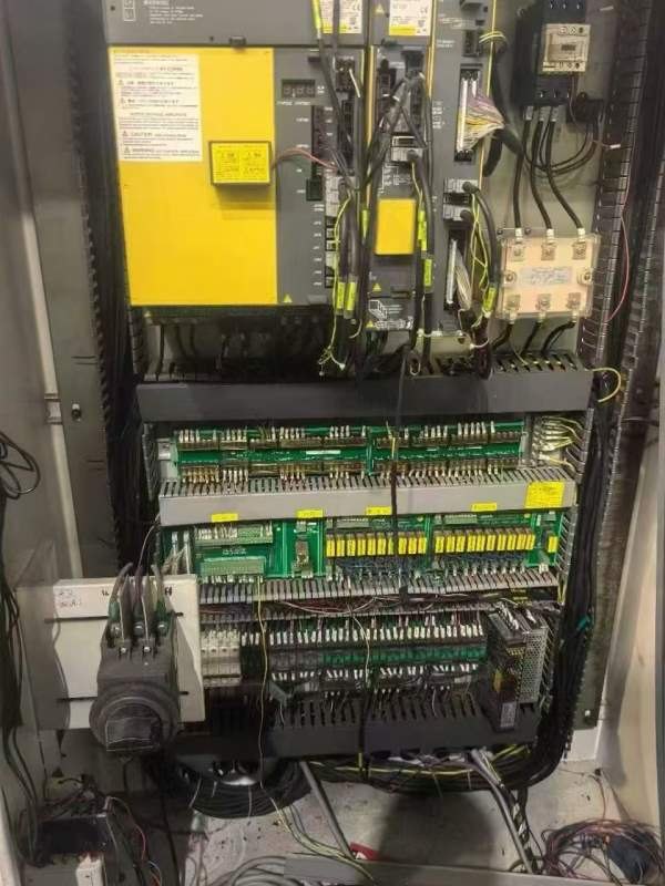 还剩7台鑫泰3200龙门加工中心年份：2017年系统：发那.