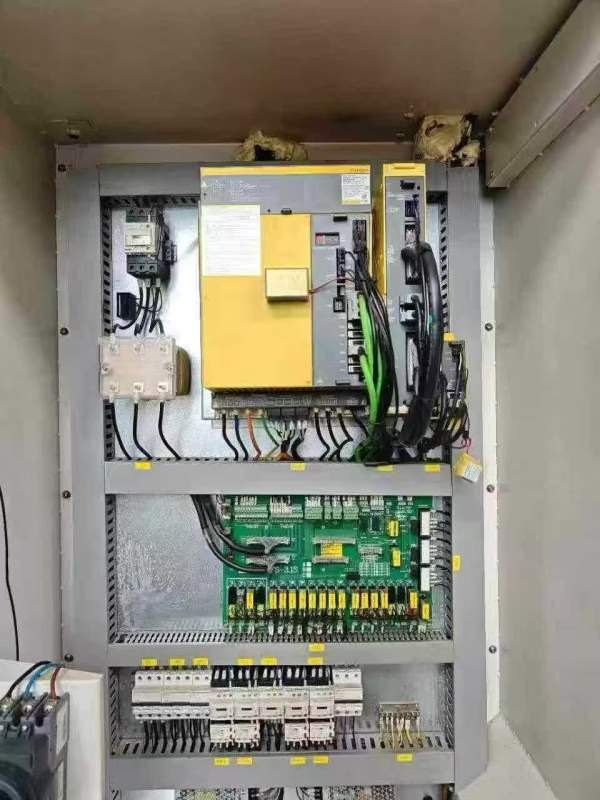 新到一台名铁850四轴加工中心，两线一硬导轨，发那科M.