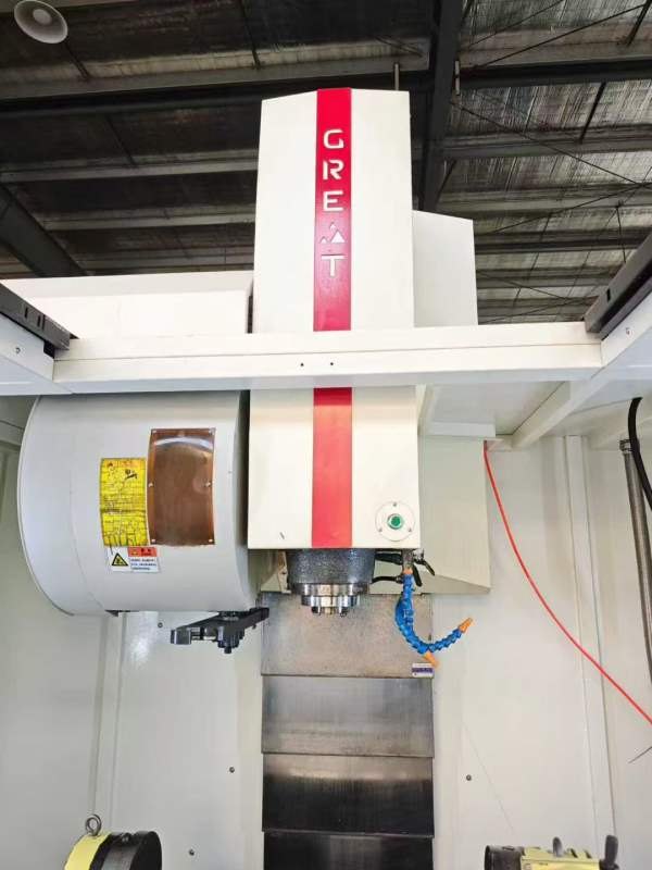 2022年宁波其锐达850四轴加工中心（三轴滚柱线轨，BT4.