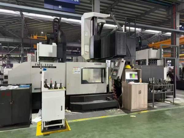 还剩4台，台湾大金3320龙门加工中心  工作台3X1.7米 .