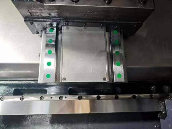 刚刚拿下一台9.9成新2025年斗山迪恩LYNX305数控车床、.