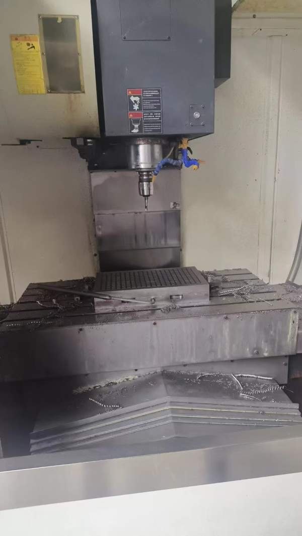 今日特价秒杀捷美达1160加工中心，2022年出厂，法纳克.