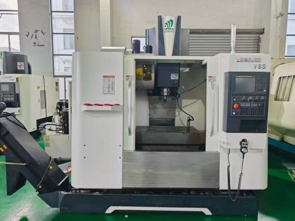 同款五台2022年苏州力冈855加工中心，台正光机，其中.