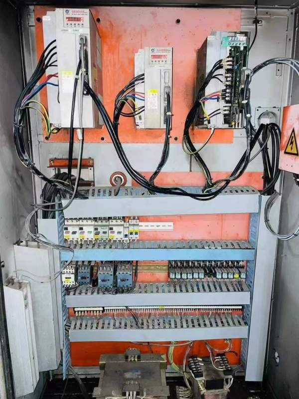 29800宝鸡40S斜车，广数980TDB原装伺服系统（主伺服电.