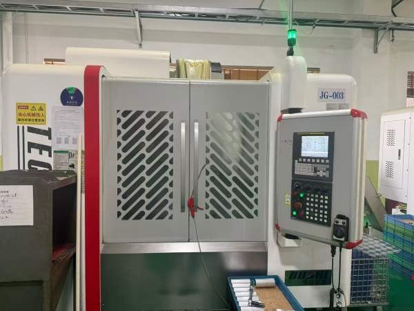 工厂在位宝佳850MF系统三轴线轨主轴12000转台湾原装25.