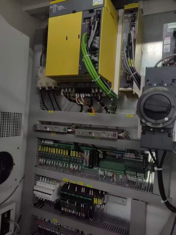 扬森700钻攻中心2025年的打样机 发那科MF plus系统BT .