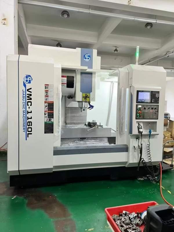 同款3台1160加工中心，三菱M80系统，三轴线轨，BT40主.