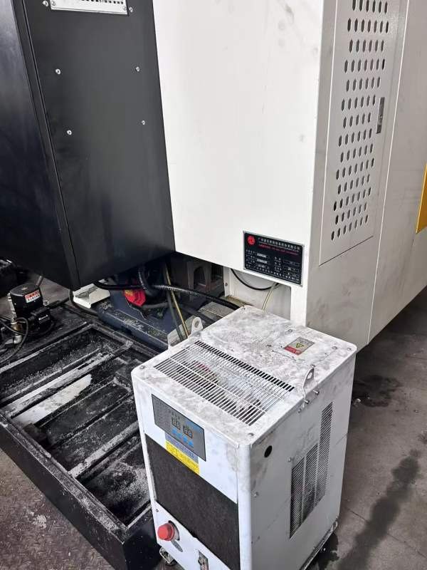 拿下广东鑫泰600钻功、发那科plus系统、BT30主轴带油.