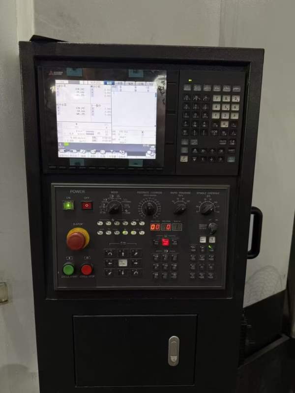 特价秒杀了台致诚1580数控铣床3台，三轴硬轨，Y轴重型.