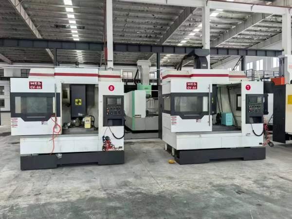 价格不贵刚刚到货苏州韦而达850加工中心同款两台，安.