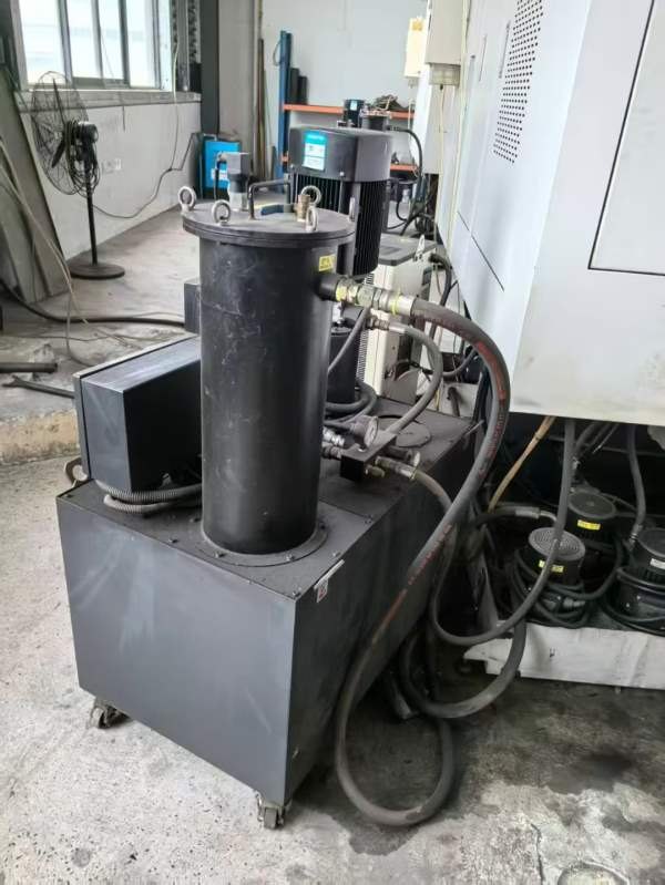 厚道HD-V127L重型立式加工中心，两线一硬，顶配、准新.