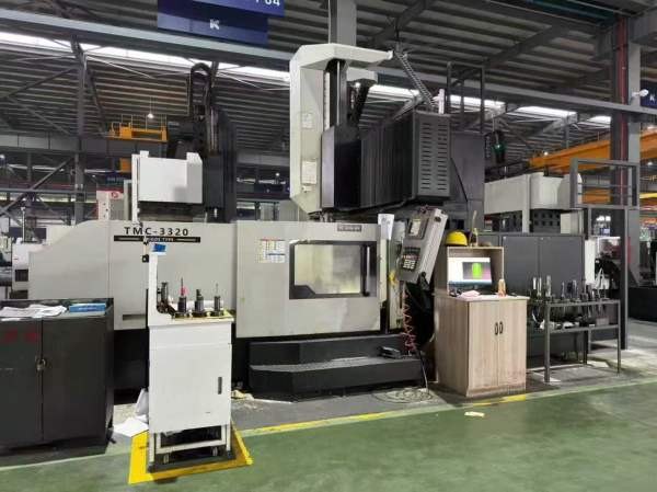 高配大金3320龙门，编号0113号工作台1.7米3.3米，门宽.