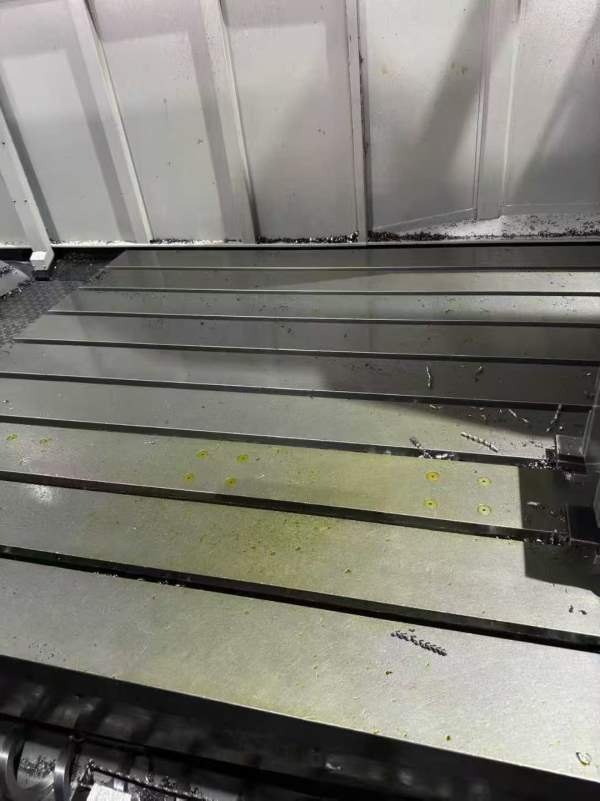 高配大金3320龙门，编号0113号工作台1.7米3.3米，门宽.