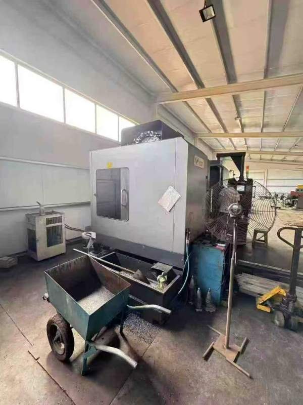 台湾原装进口高峰VMC1370立式加工中心，BT50齿轮箱主.