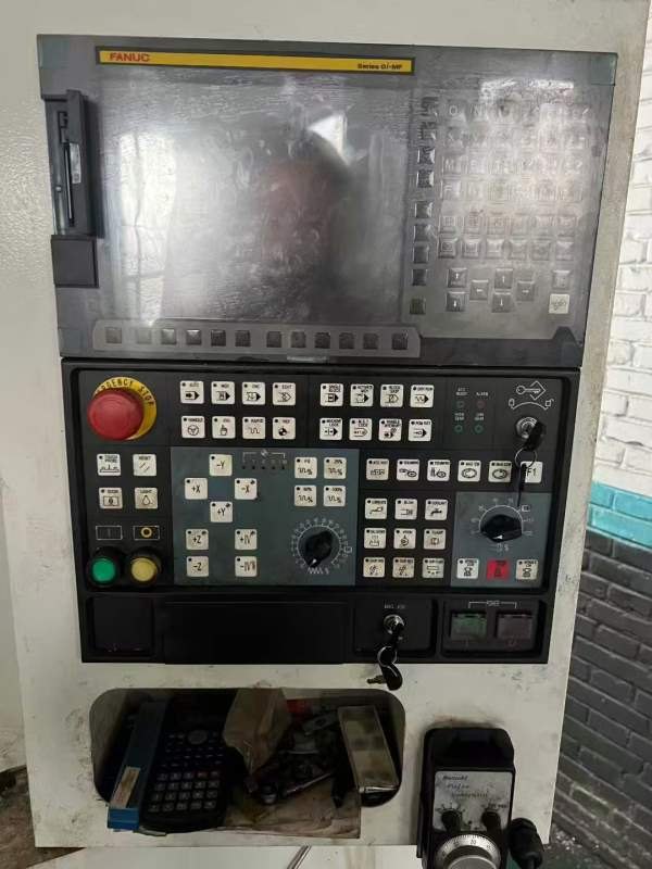 刚刚买下山西整场机器沈阳850加工中心，带210液压四轴.