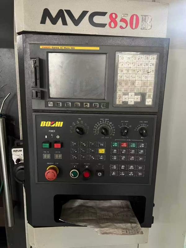 刚刚买下山西整场机器宝鸡850加工中心，三硬轨，发那.