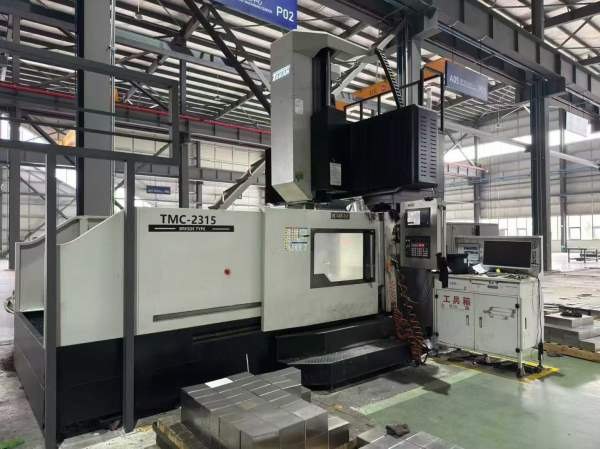 同款两台大金2315龙门工作台1.2米2.3米，门宽1.5米，.