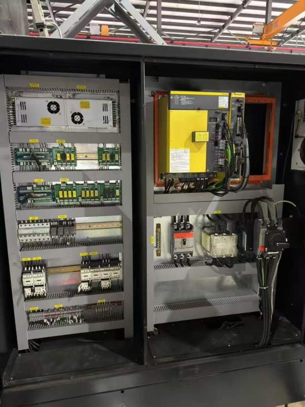 同款两台大金2315龙门工作台1.2米2.3米，门宽1.5米，.