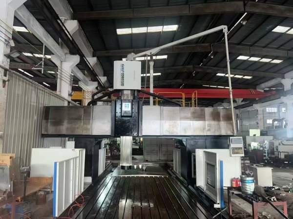 大美广东刚刚买下重型国盛6038龙门加工中心 工作台3X6.