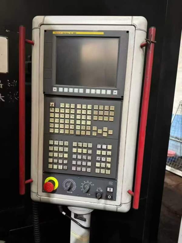 2台昆机kiMiB-2数控卧式铣镗床加工中心，法那科MD系统.